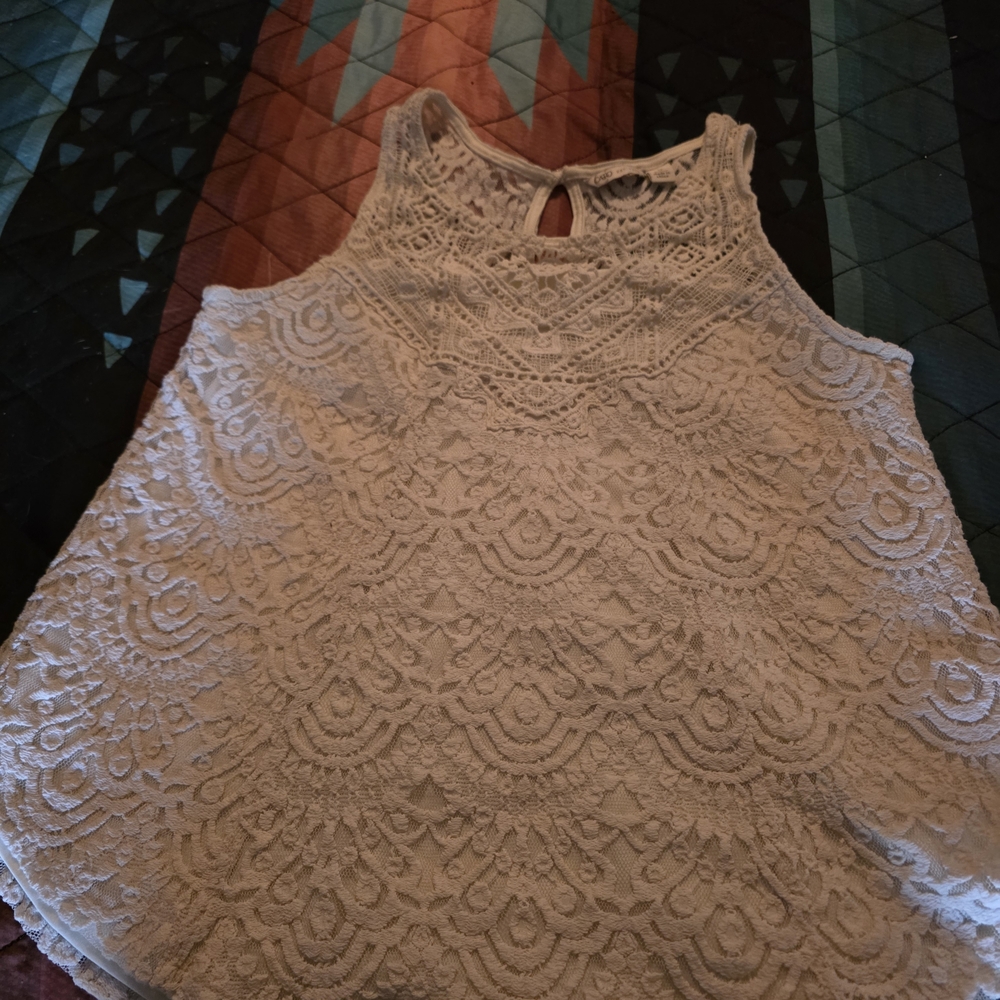Cato Lace Sleeveless Blouse - Cream